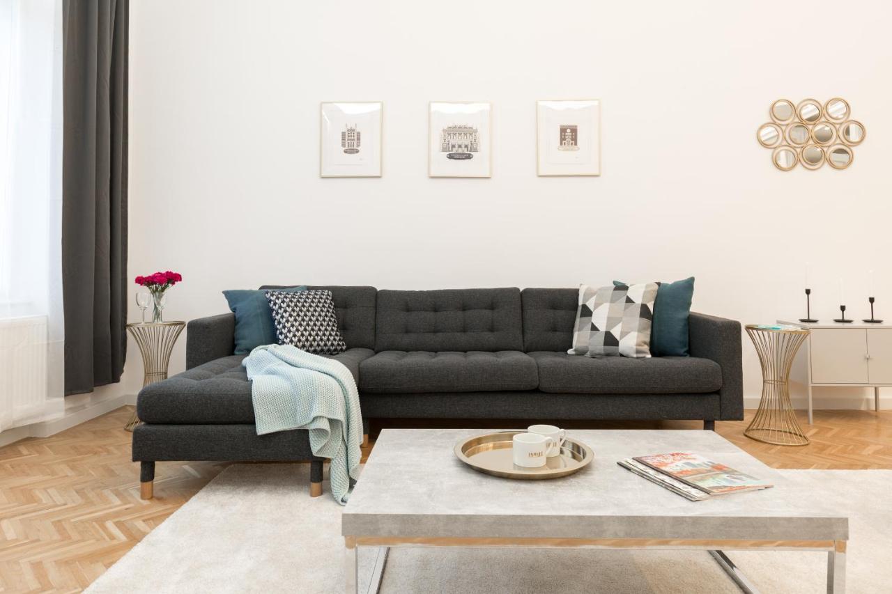 Space And Style In The Heart Of Budapest W 2Br&2Bt エクステリア 写真