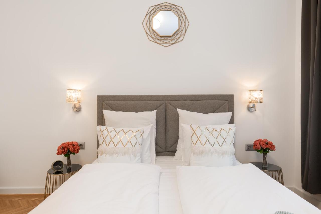 Space And Style In The Heart Of Budapest W 2Br&2Bt エクステリア 写真